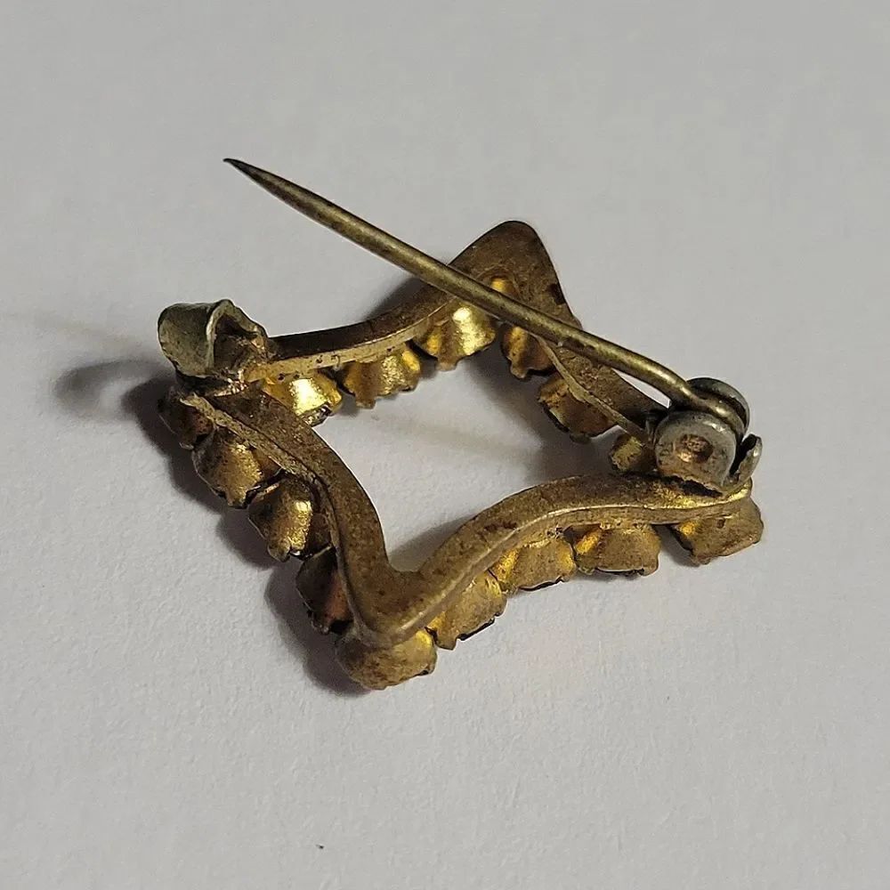 Early Rhinestone Square Pin Clear Rhinestones Gold Tone Metal - Picture 2 of 6